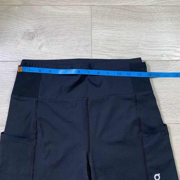 On Running Sprinter Navy Running Training Shorts - Picture 10 of 13